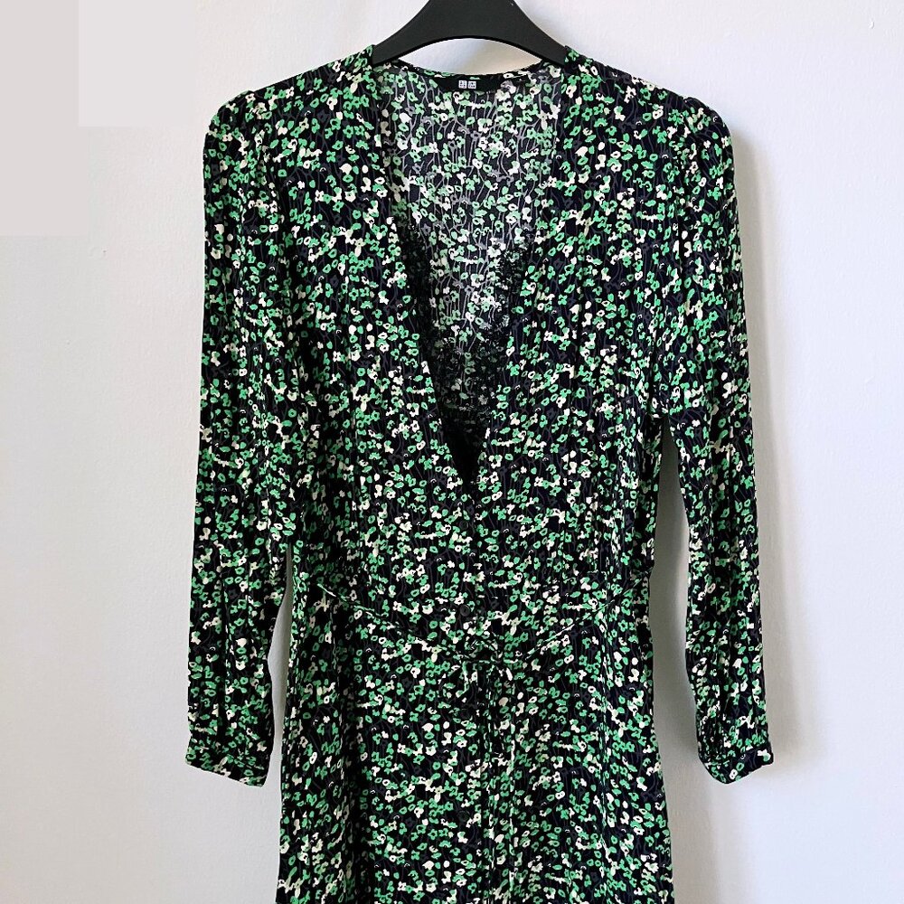 Uniqlo Green Floral Printed V-Neck 3/4-Sleeve Flare Dress (Reworked)